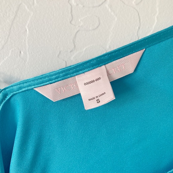 Blue Victoria Secret Slip - Picture 4 of 5